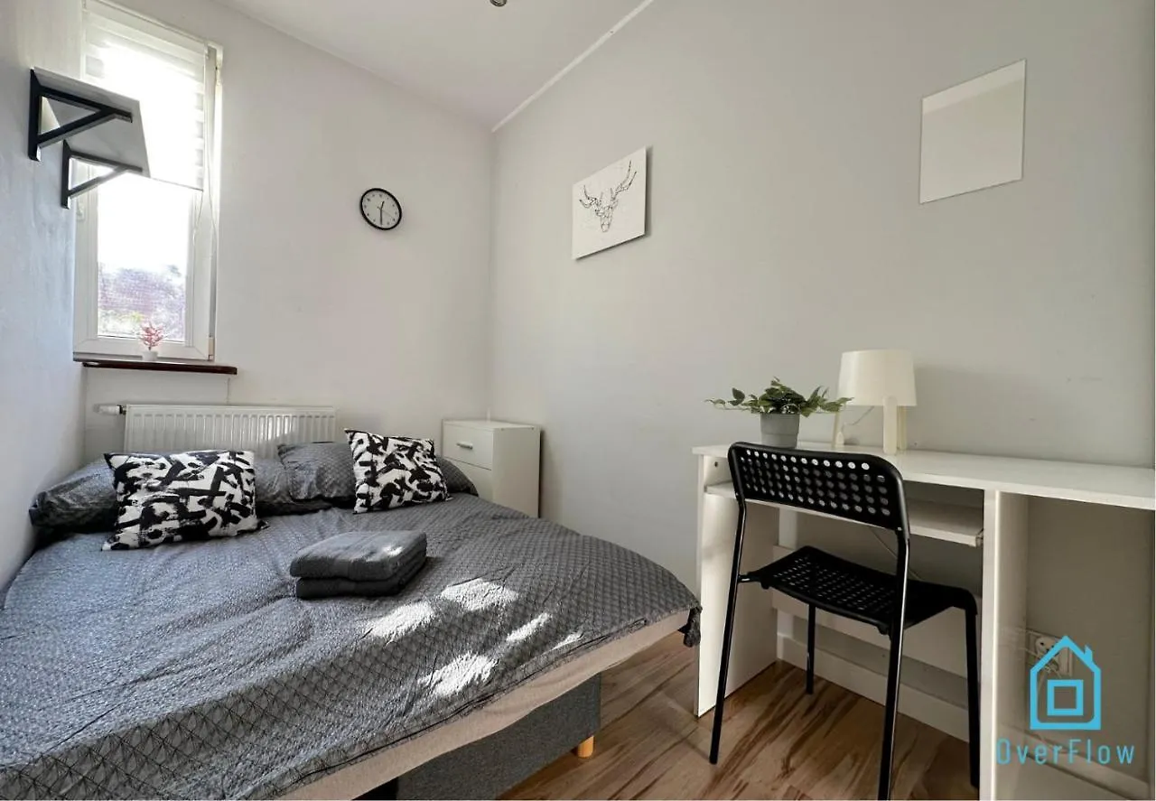 August Room Gdansk 0*,  Polonia